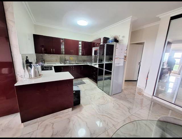 3 BEDROOM APARTMENT FOR SALE IN MORNINGSIDE